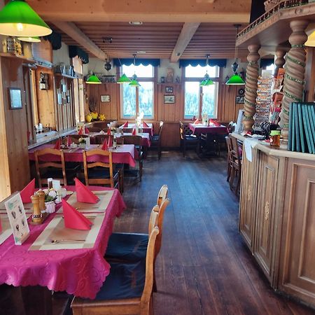 Berggasthaus & Pension Schoene Aussicht Klingenthal Esterno foto