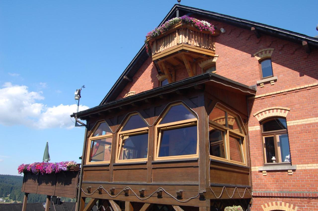 Berggasthaus & Pension Schoene Aussicht Klingenthal Esterno foto