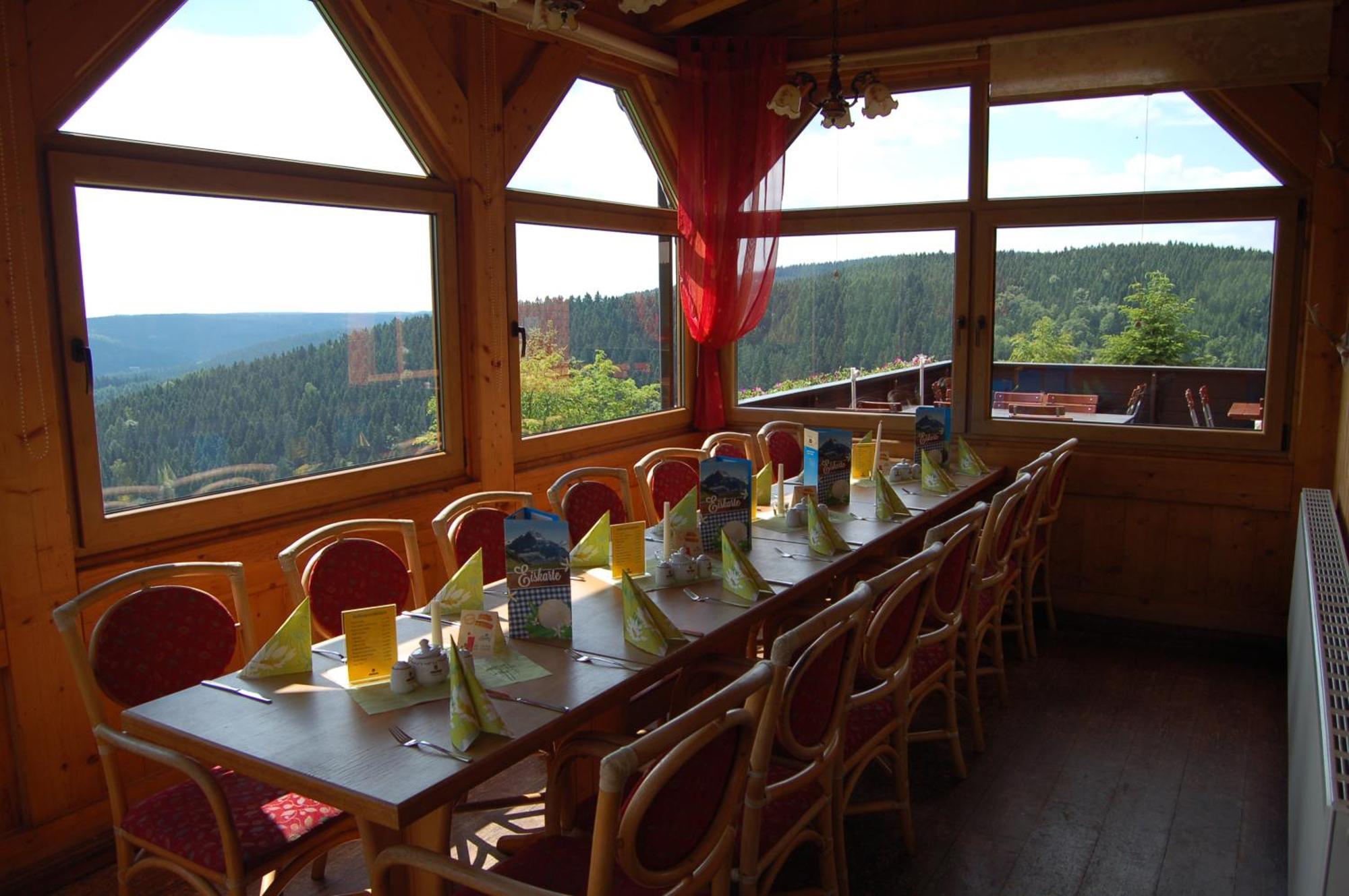 Berggasthaus & Pension Schoene Aussicht Klingenthal Esterno foto